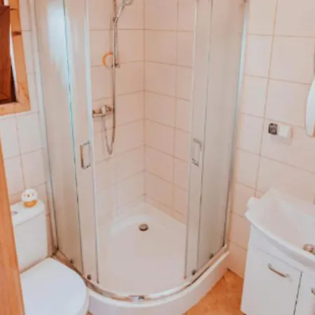Comfortable Homes Close To The Semesterbostad *